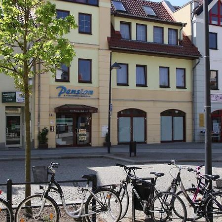 Pension Am Markt Lübben Esterno foto