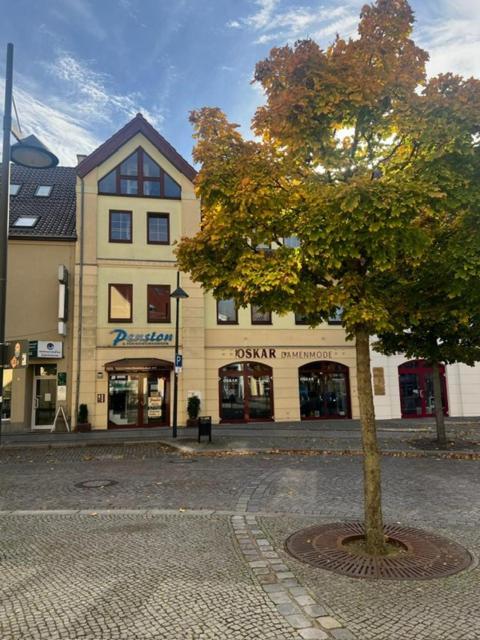 Pension Am Markt Lübben Esterno foto
